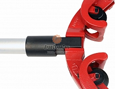 Крепление рукоятки к корпусу роторного трубореза Reed Low Clearance Rotary Cutter LCRC16X